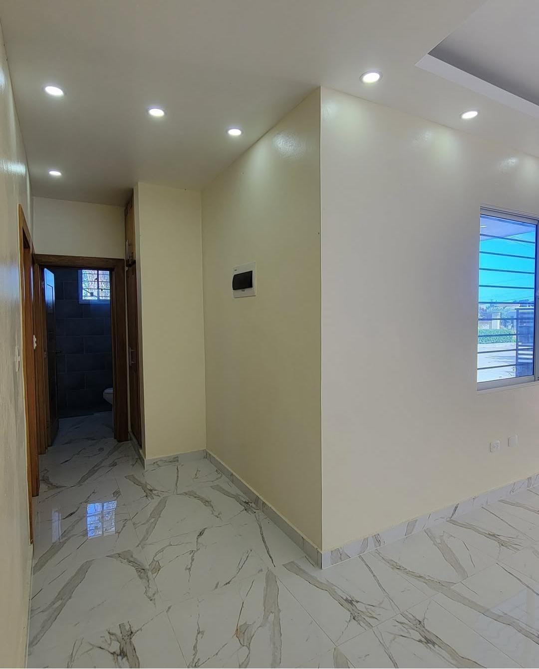 Casa en Venta con Vista a la Montaña y Potencial de Ampliación en Zona Residencial Tranquila