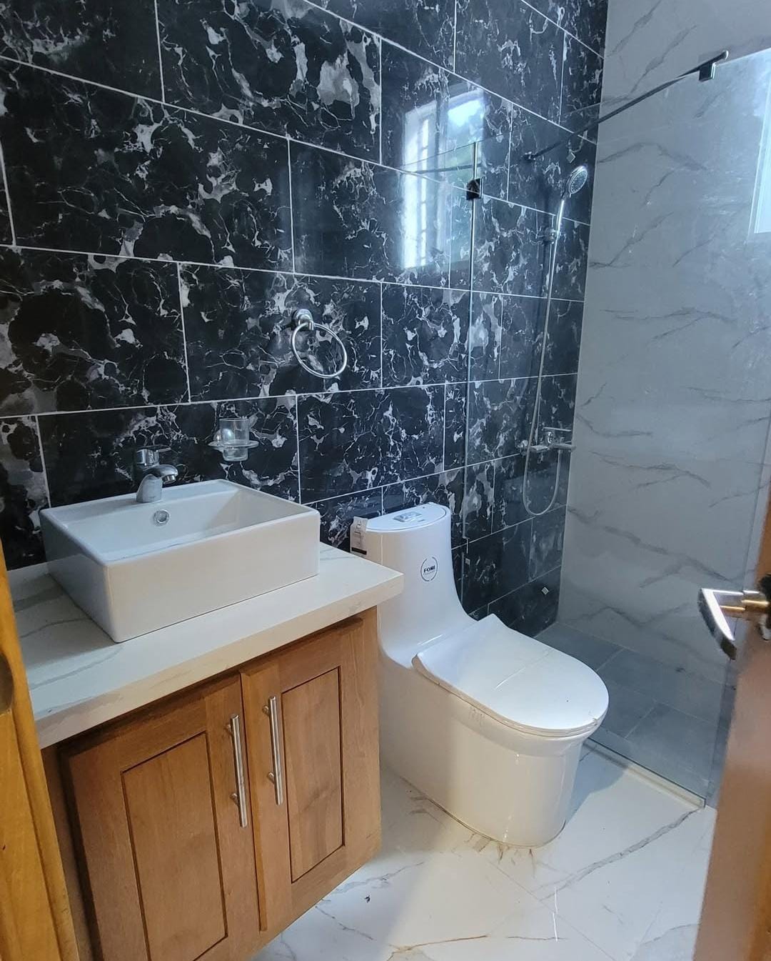 Casa en Venta con Vista a la Montaña y Potencial de Ampliación en Zona Residencial Tranquila